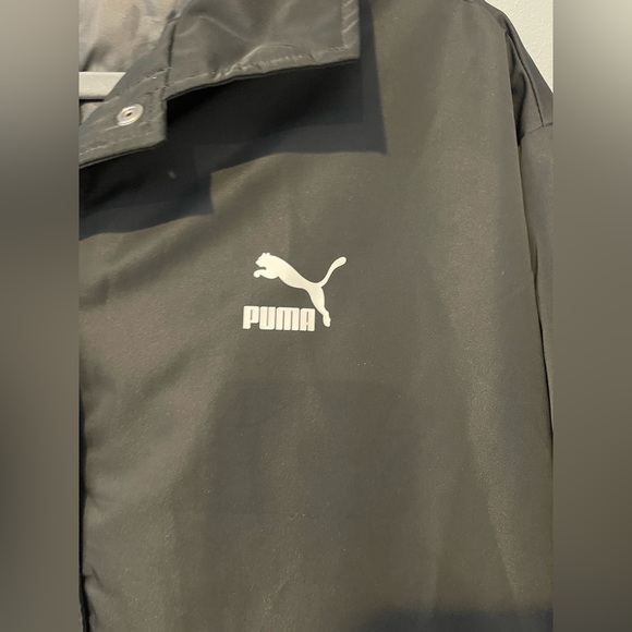 Womens’s‎ Puma Classics Fasion Coach Jacket In Size Large - Picture 4 of 8